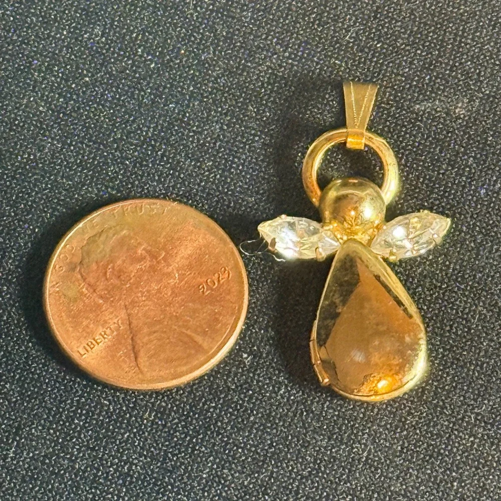 Vintage Gold Tone Angel‎ Locket Pendant Rhinestone Wings Guardian Angel Charm